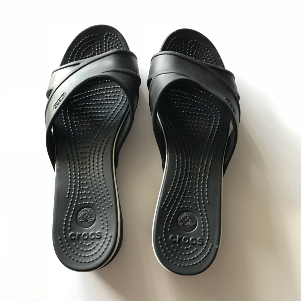 CROCS SANDALS